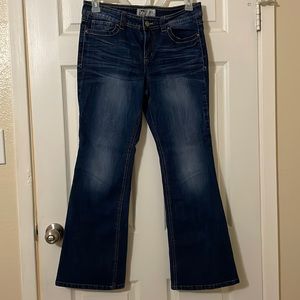 Womens, size 13 Short, L.E.I. Sophia Hipster Flare Jeans